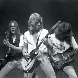 Status Quo – In the Army Now 2010 (Radio Edit)