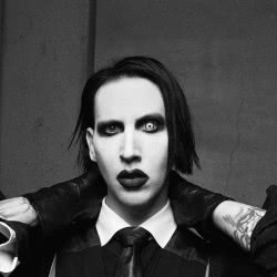 Marilyn Manson – Putting Holes In Happiness (Radio Edit)