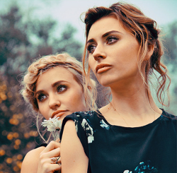 Aly & Aj – In A Second